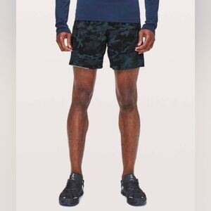 Lululemon Men’s Lined Surge Short Blue Black Camo Print Size M